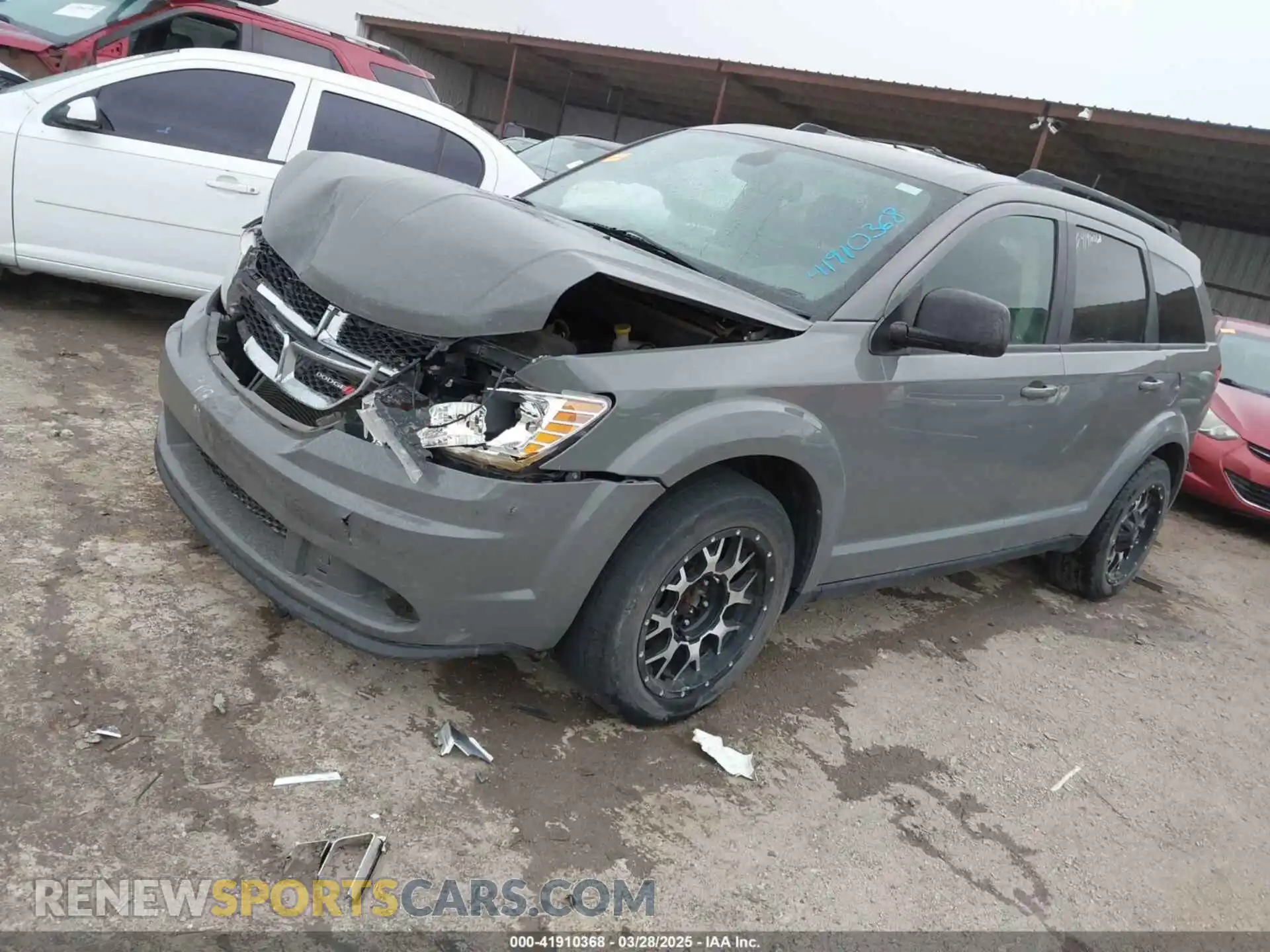 2 Photograph of a damaged car 3C4PDCAB5KT866156 DODGE JOURNEY 2019