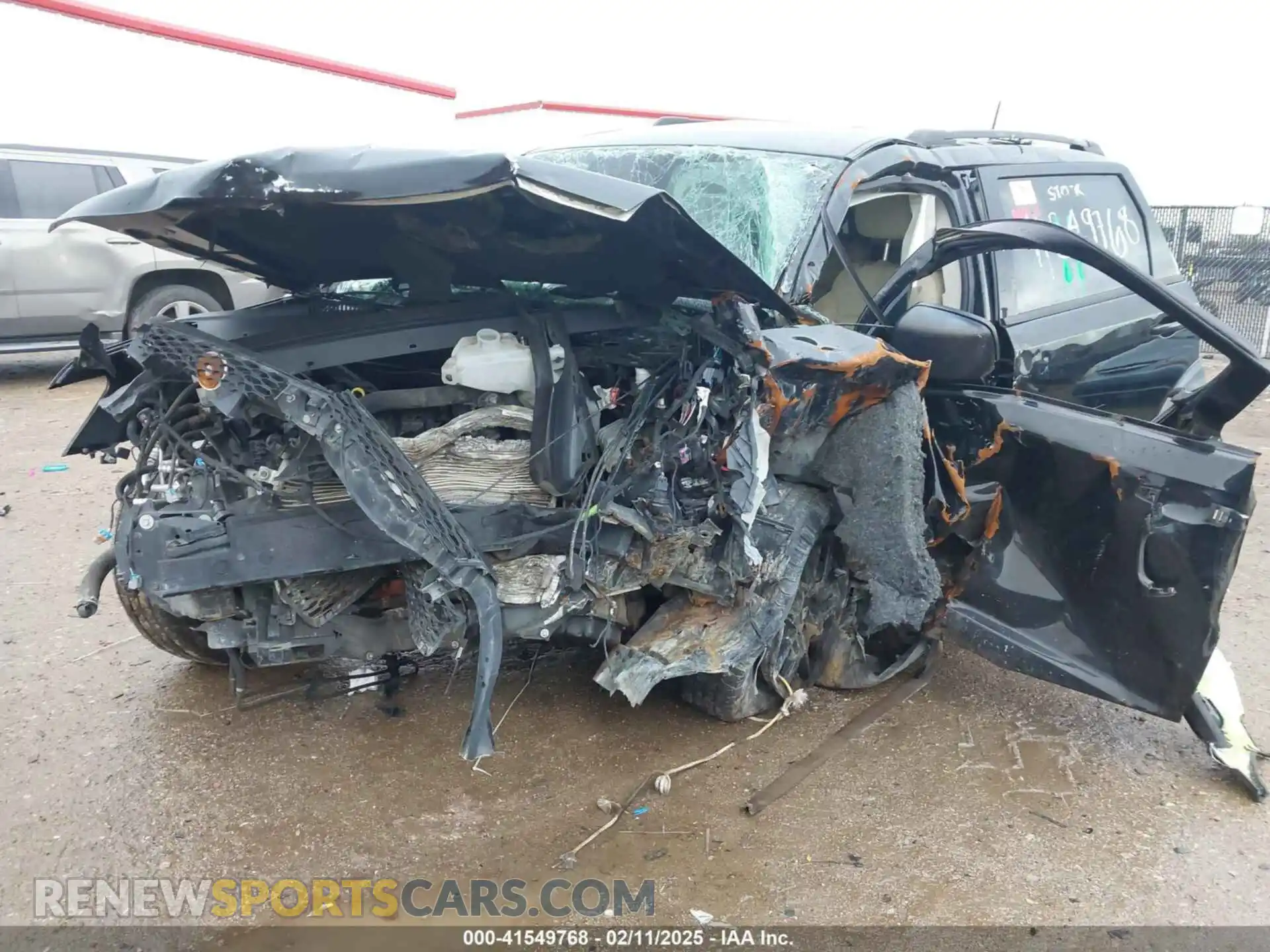 2 Photograph of a damaged car 3C4PDCAB7KT868541 DODGE JOURNEY 2019