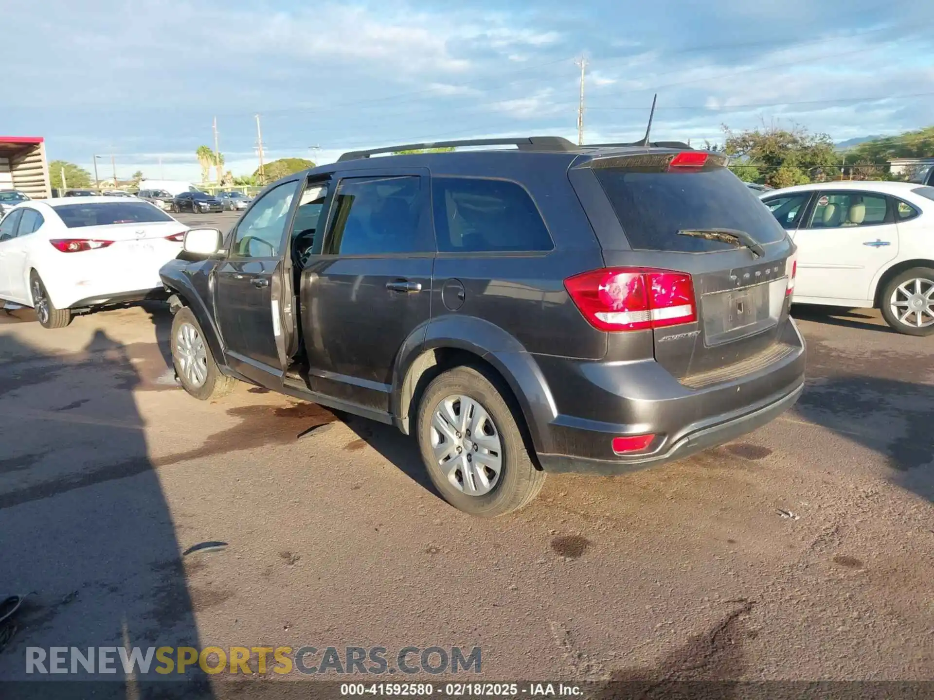 3 Фотография поврежденного автомобиля 3C4PDCBB0KT701307 DODGE JOURNEY 2019