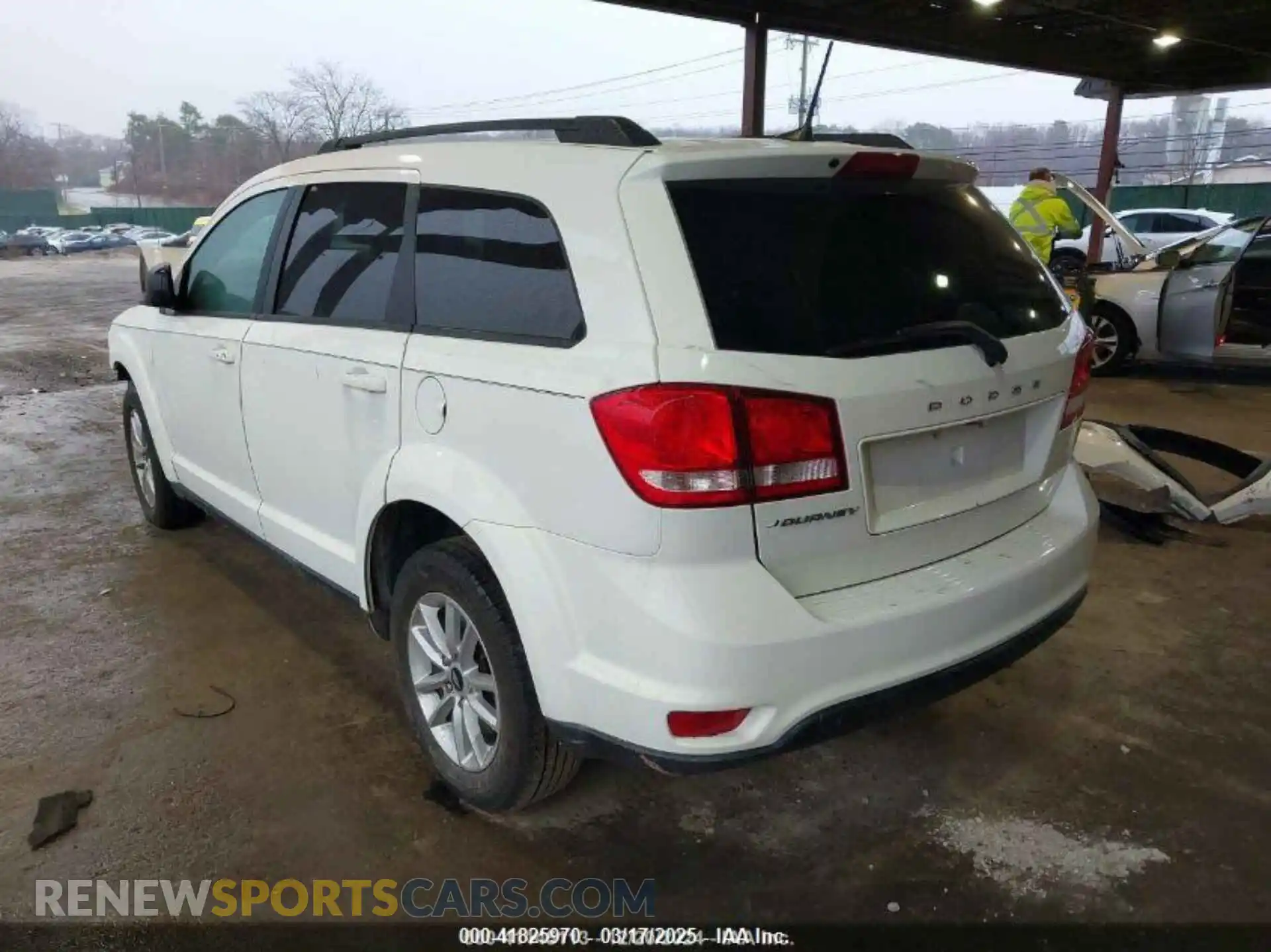 3 Photograph of a damaged car 3C4PDCBB1KT853340 DODGE JOURNEY 2019