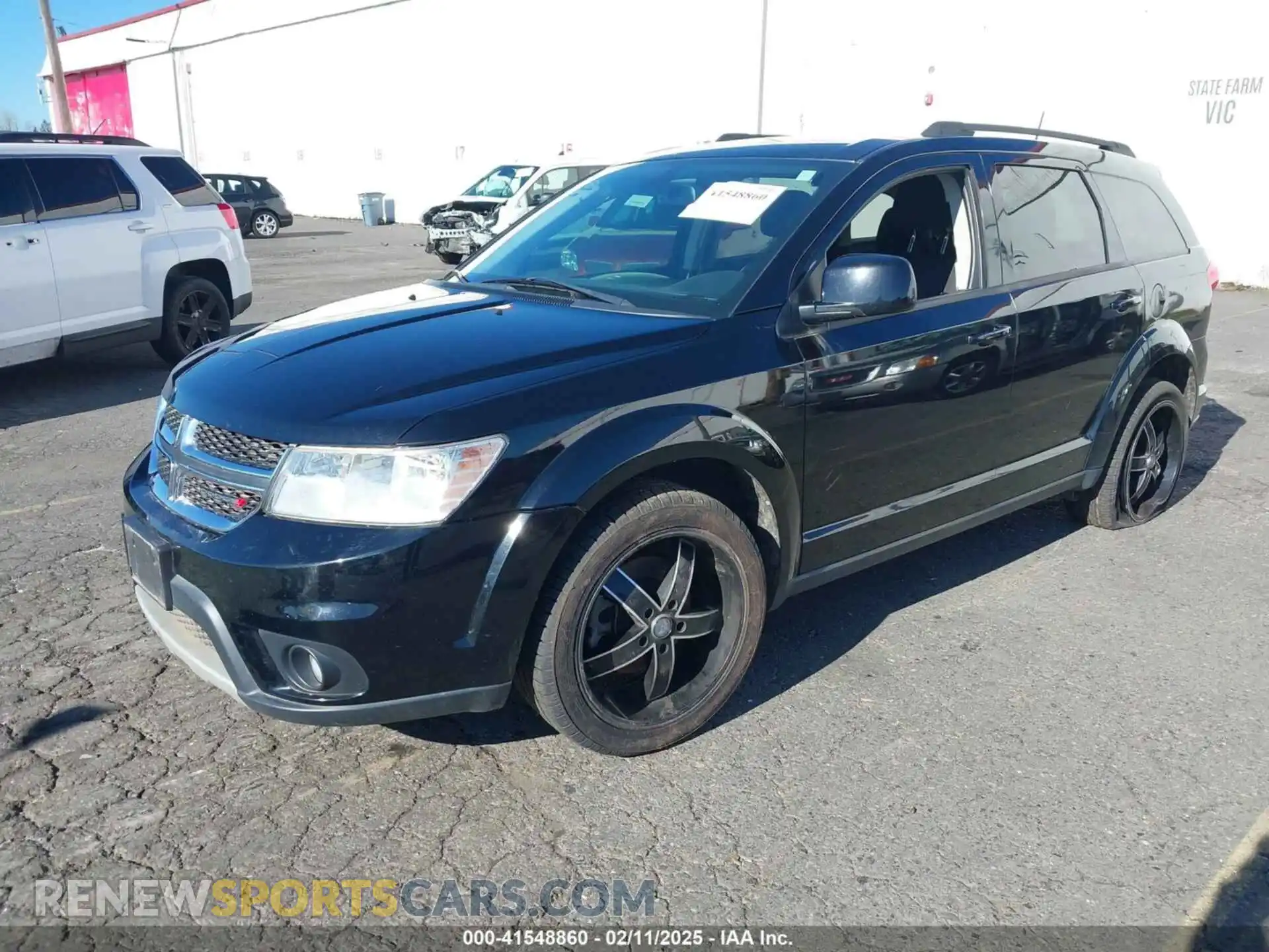 2 Photograph of a damaged car 3C4PDCBB1KT859686 DODGE JOURNEY 2019