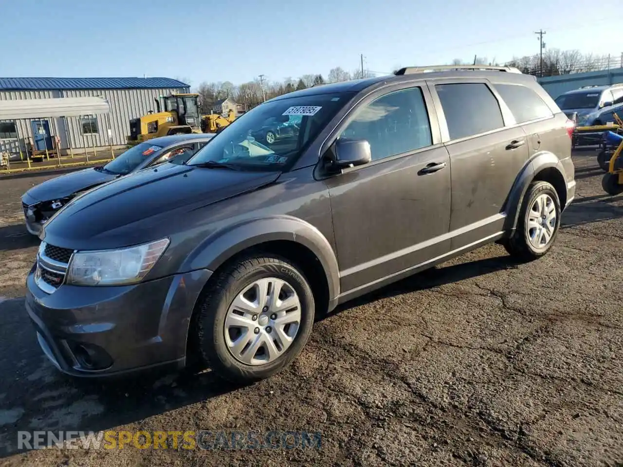 1 Photograph of a damaged car 3C4PDCBB4KT845488 DODGE JOURNEY 2019
