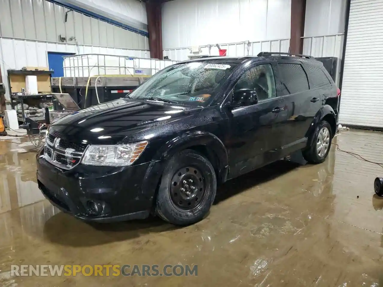 1 Photograph of a damaged car 3C4PDCBB4KT872822 DODGE JOURNEY 2019
