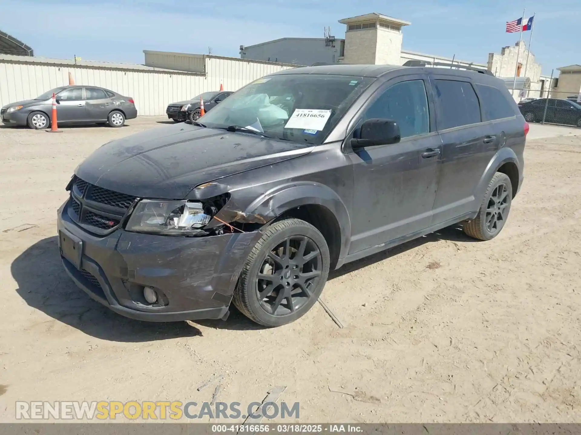 2 Photograph of a damaged car 3C4PDCBB5KT872330 DODGE JOURNEY 2019
