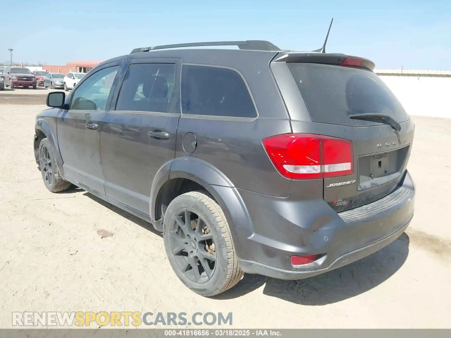 3 Photograph of a damaged car 3C4PDCBB5KT872330 DODGE JOURNEY 2019