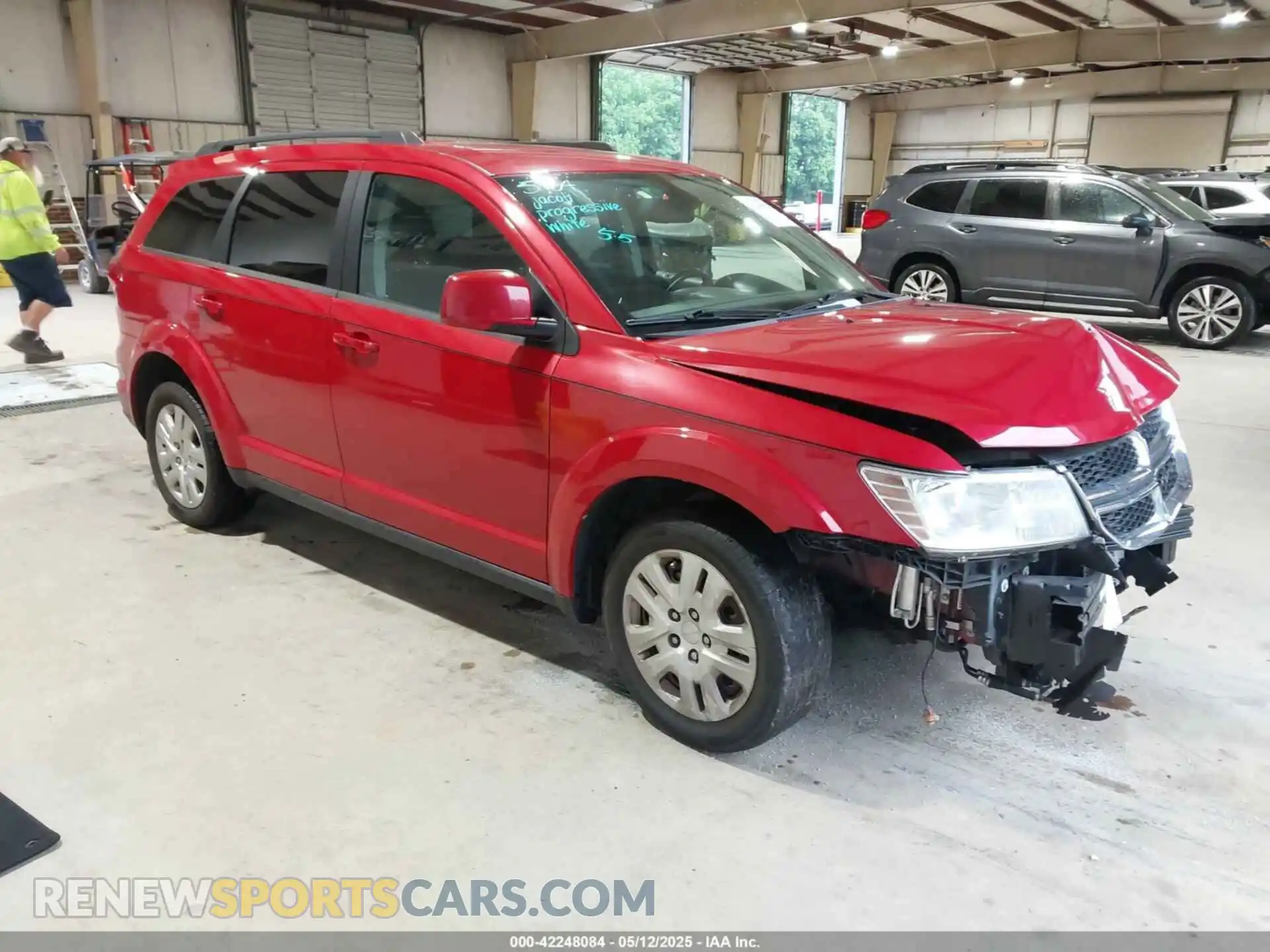 1 Photograph of a damaged car 3C4PDCBB7KT837627 DODGE JOURNEY 2019