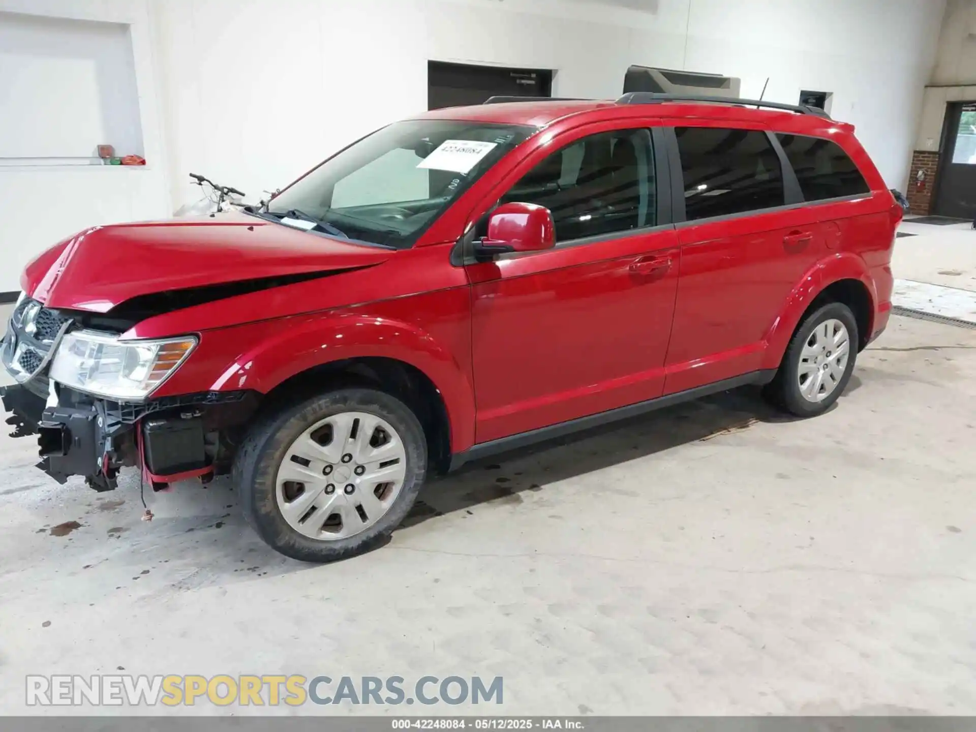 2 Photograph of a damaged car 3C4PDCBB7KT837627 DODGE JOURNEY 2019
