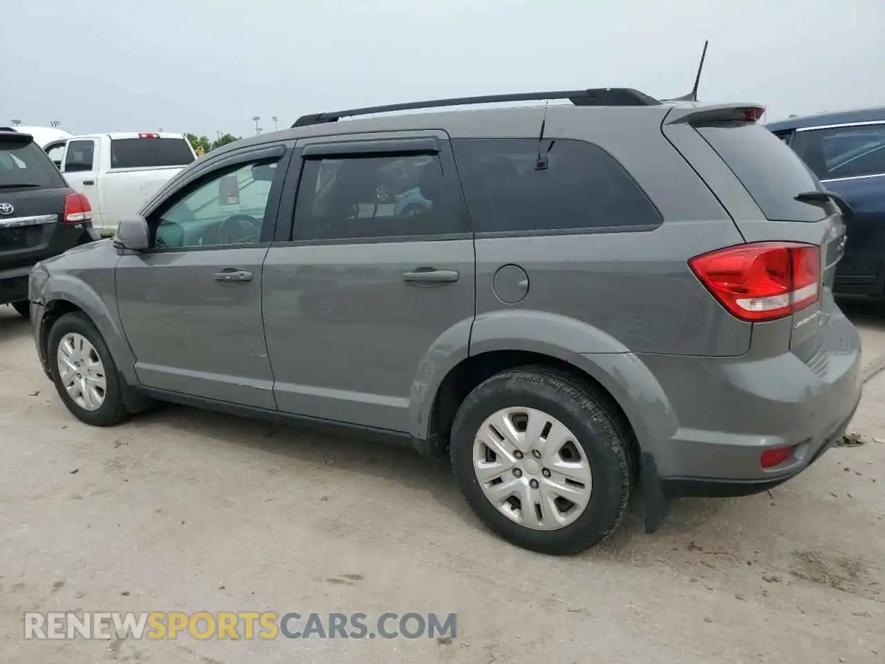 2 Photograph of a damaged car 3C4PDCBB9KT756175 DODGE JOURNEY 2019