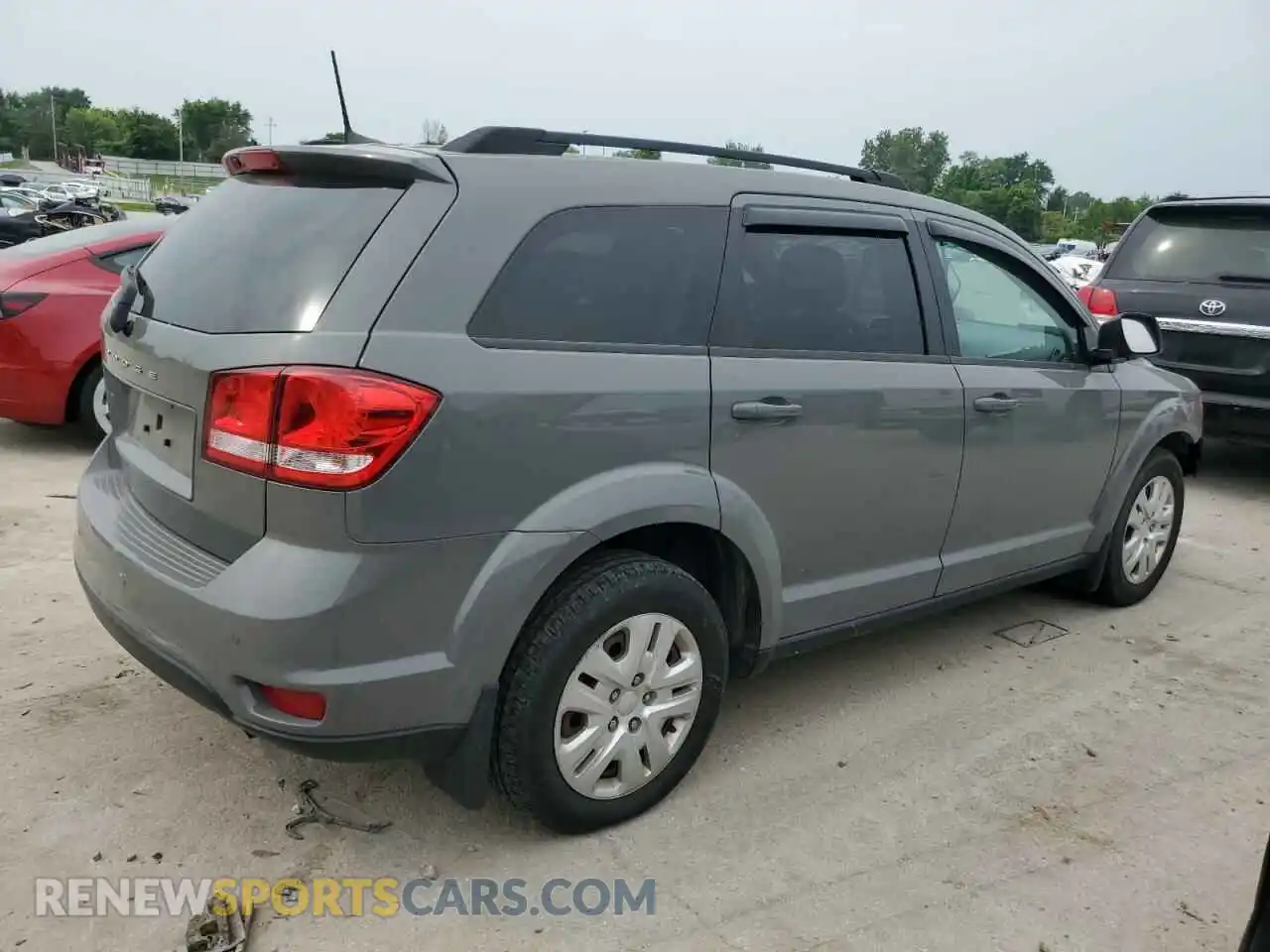 3 Photograph of a damaged car 3C4PDCBB9KT756175 DODGE JOURNEY 2019