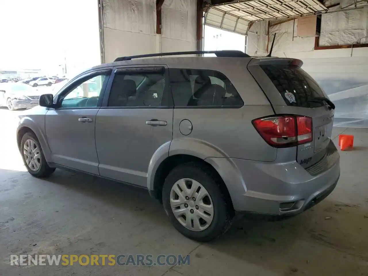 2 Photograph of a damaged car 3C4PDCBB9KT836429 DODGE JOURNEY 2019