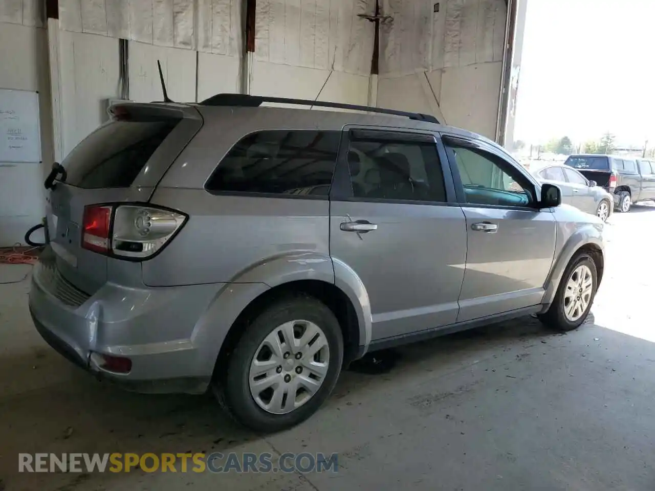 3 Photograph of a damaged car 3C4PDCBB9KT836429 DODGE JOURNEY 2019