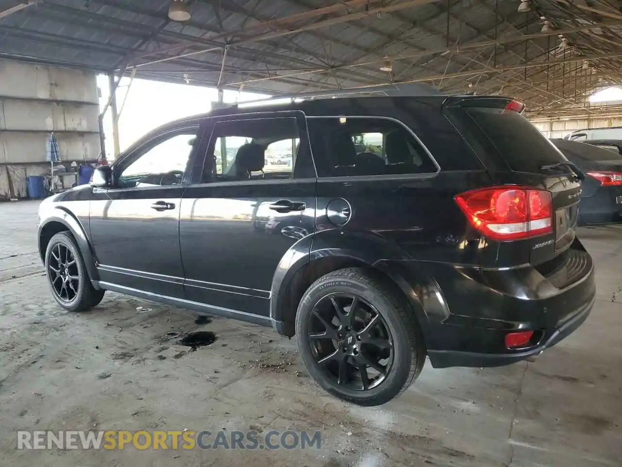 2 Photograph of a damaged car 3C4PDCBG0KT874921 DODGE JOURNEY 2019
