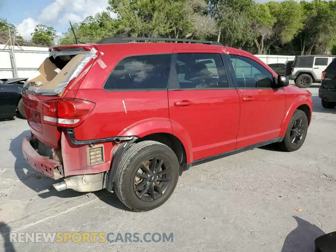 3 Photograph of a damaged car 3C4PDCBG1KT836730 DODGE JOURNEY 2019