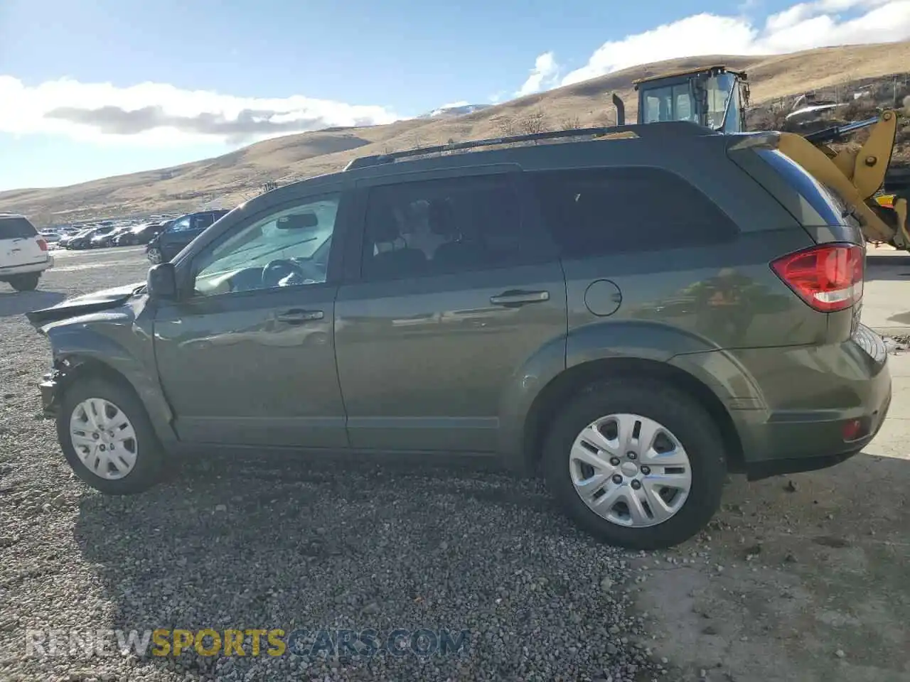 2 Photograph of a damaged car 3C4PDCBG4KT731695 DODGE JOURNEY 2019