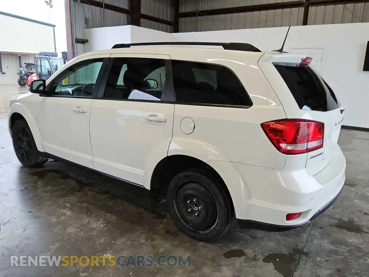 2 fotografías del automóvil dañado 3C4PDCBGXKT874957 DODGE JOURNEY 2019