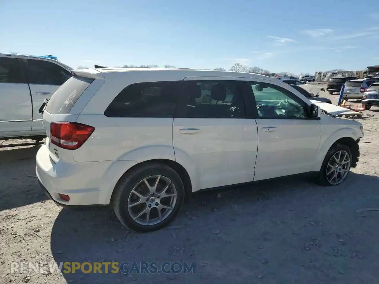 3 Photograph of a damaged car 3C4PDCEG3KT680332 DODGE JOURNEY 2019