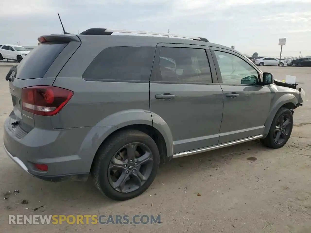 3 Photograph of a damaged car 3C4PDCGB5KT873793 DODGE JOURNEY 2019