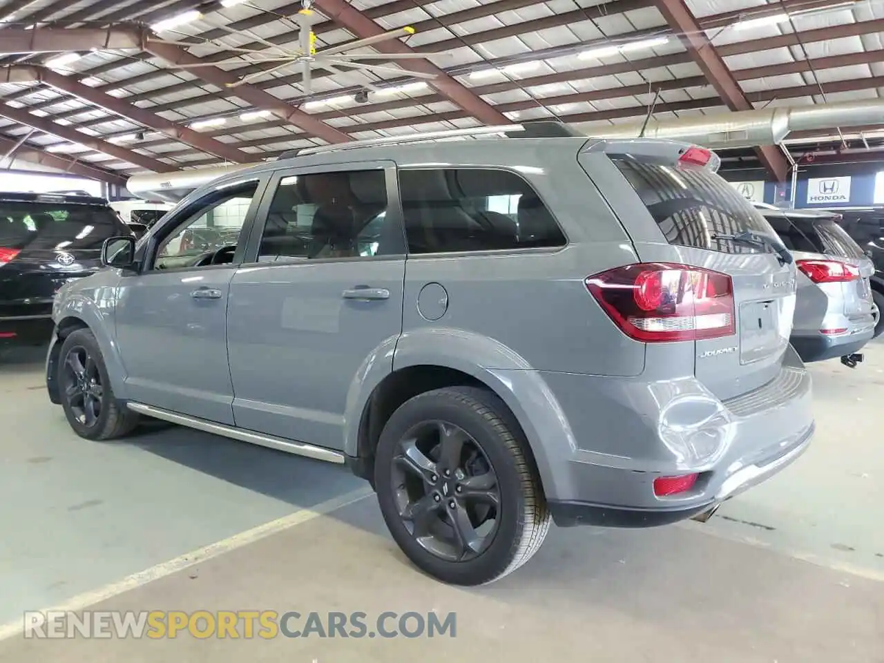 2 Photograph of a damaged car 3C4PDCGG0KT803484 DODGE JOURNEY 2019