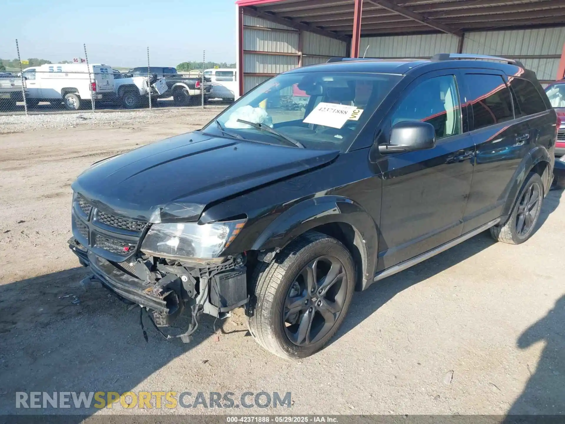 2 Photograph of a damaged car 3C4PDCGG1KT783147 DODGE JOURNEY 2019