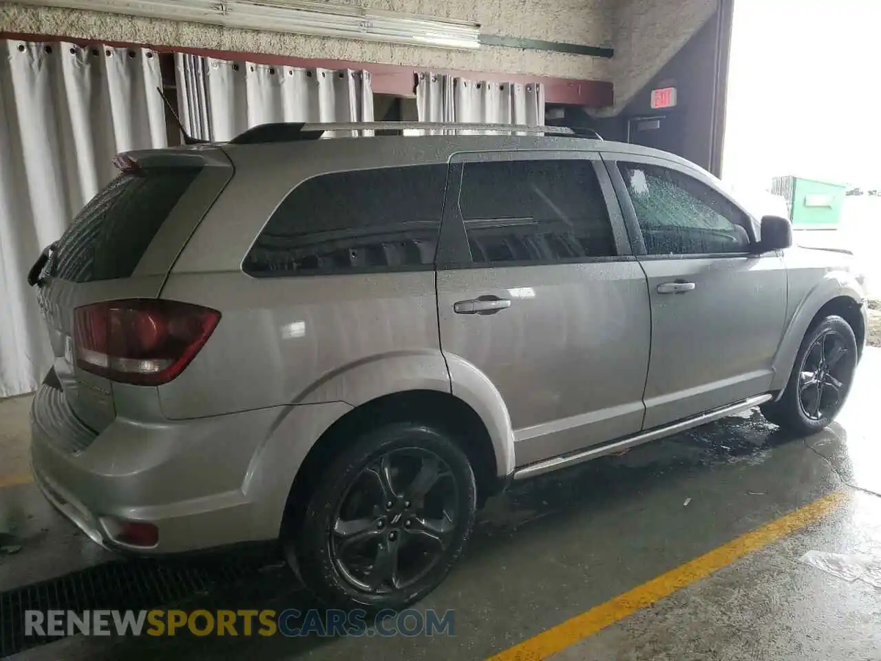 3 Photograph of a damaged car 3C4PDCGG6KT717029 DODGE JOURNEY 2019