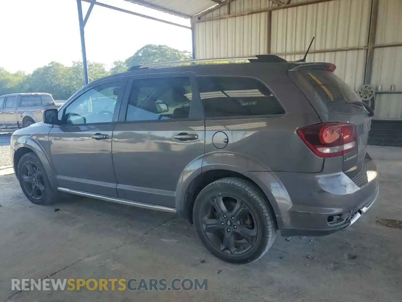 2 Photograph of a damaged car 3C4PDCGG8KT717064 DODGE JOURNEY 2019