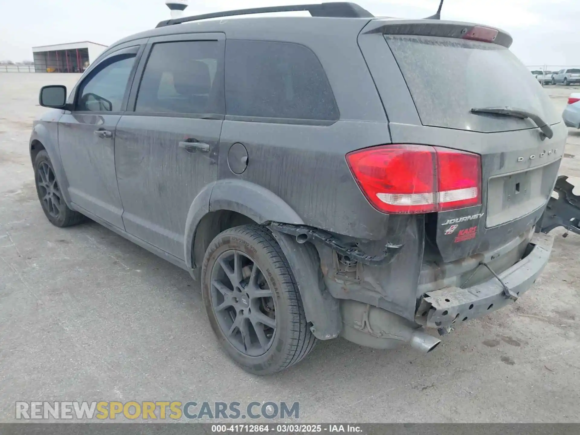 3 Photograph of a damaged car 3C4PDDBG3KT702209 DODGE JOURNEY 2019