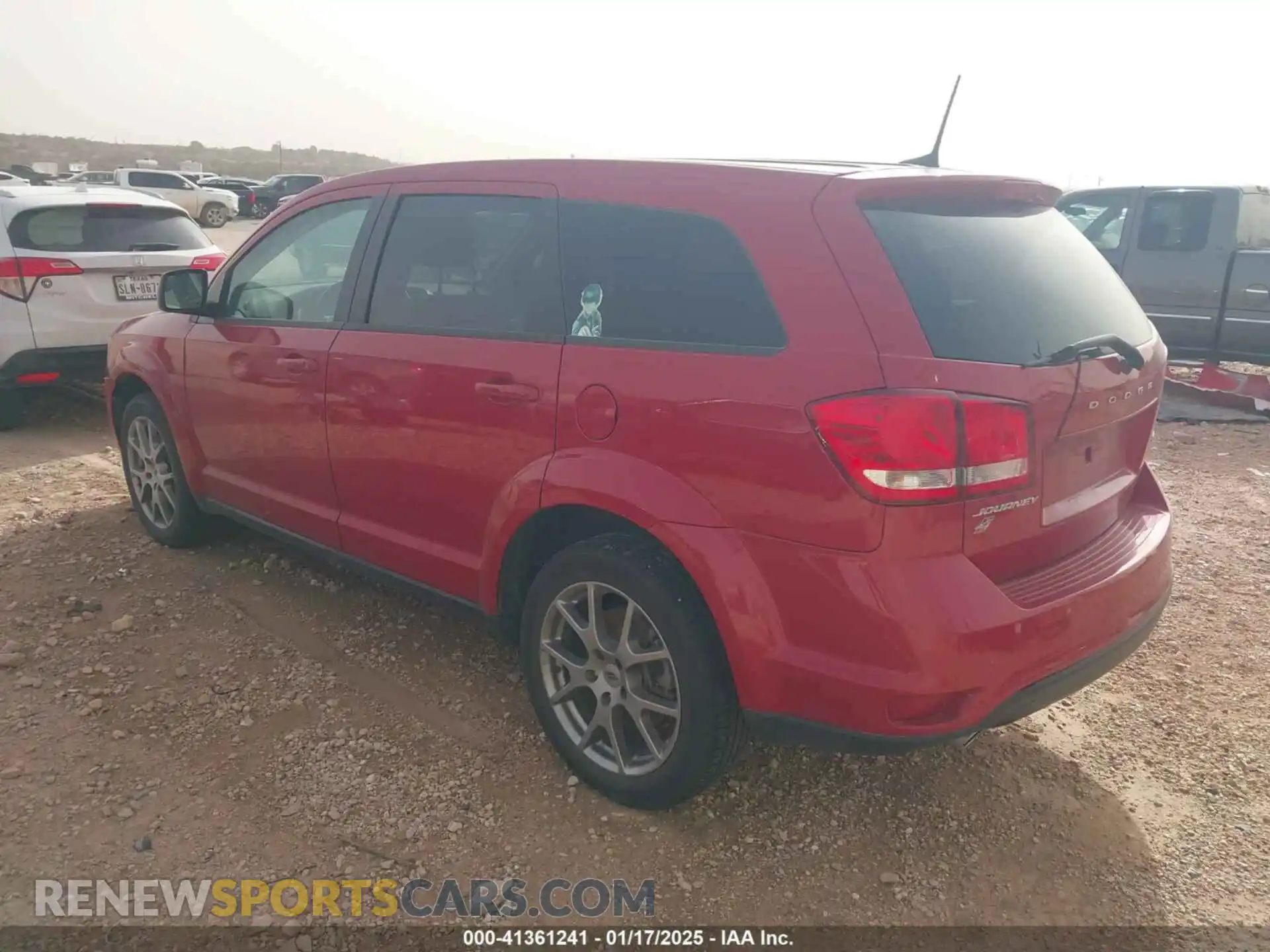 3 Photograph of a damaged car 3C4PDDEG2KT745676 DODGE JOURNEY 2019