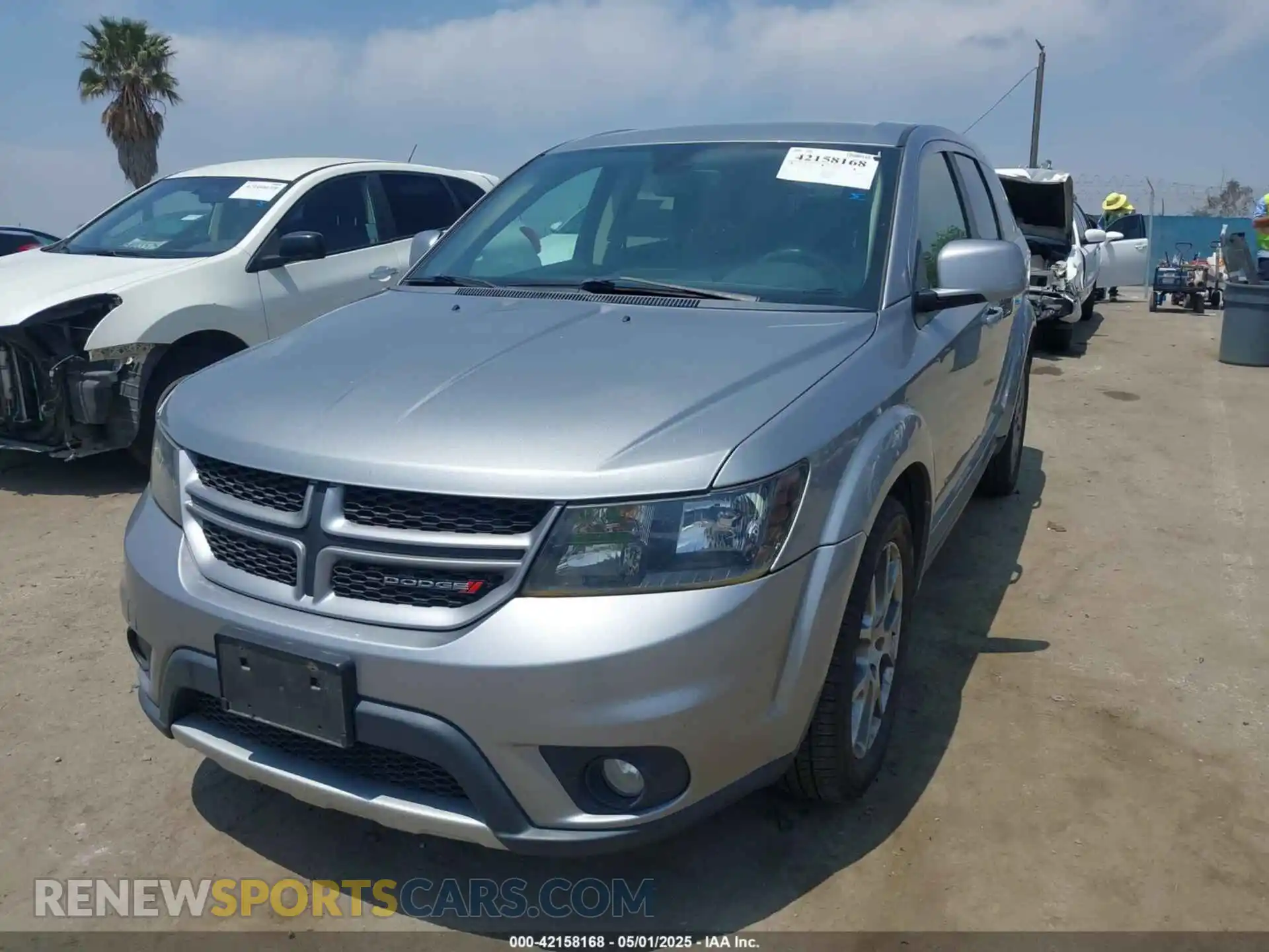 2 Photograph of a damaged car 3C4PDDEG3KT784924 DODGE JOURNEY 2019
