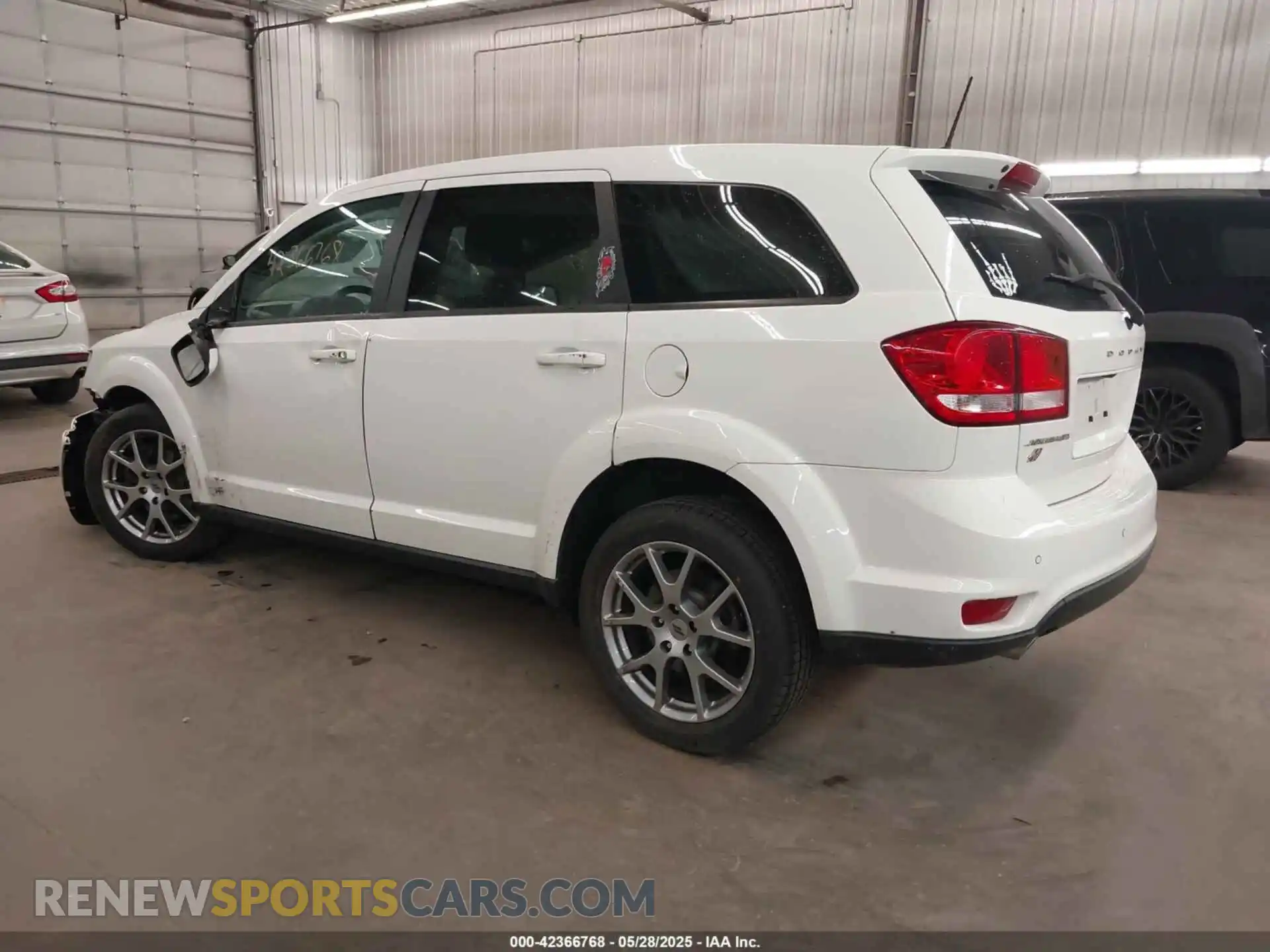 3 Photograph of a damaged car 3C4PDDEG4KT688056 DODGE JOURNEY 2019