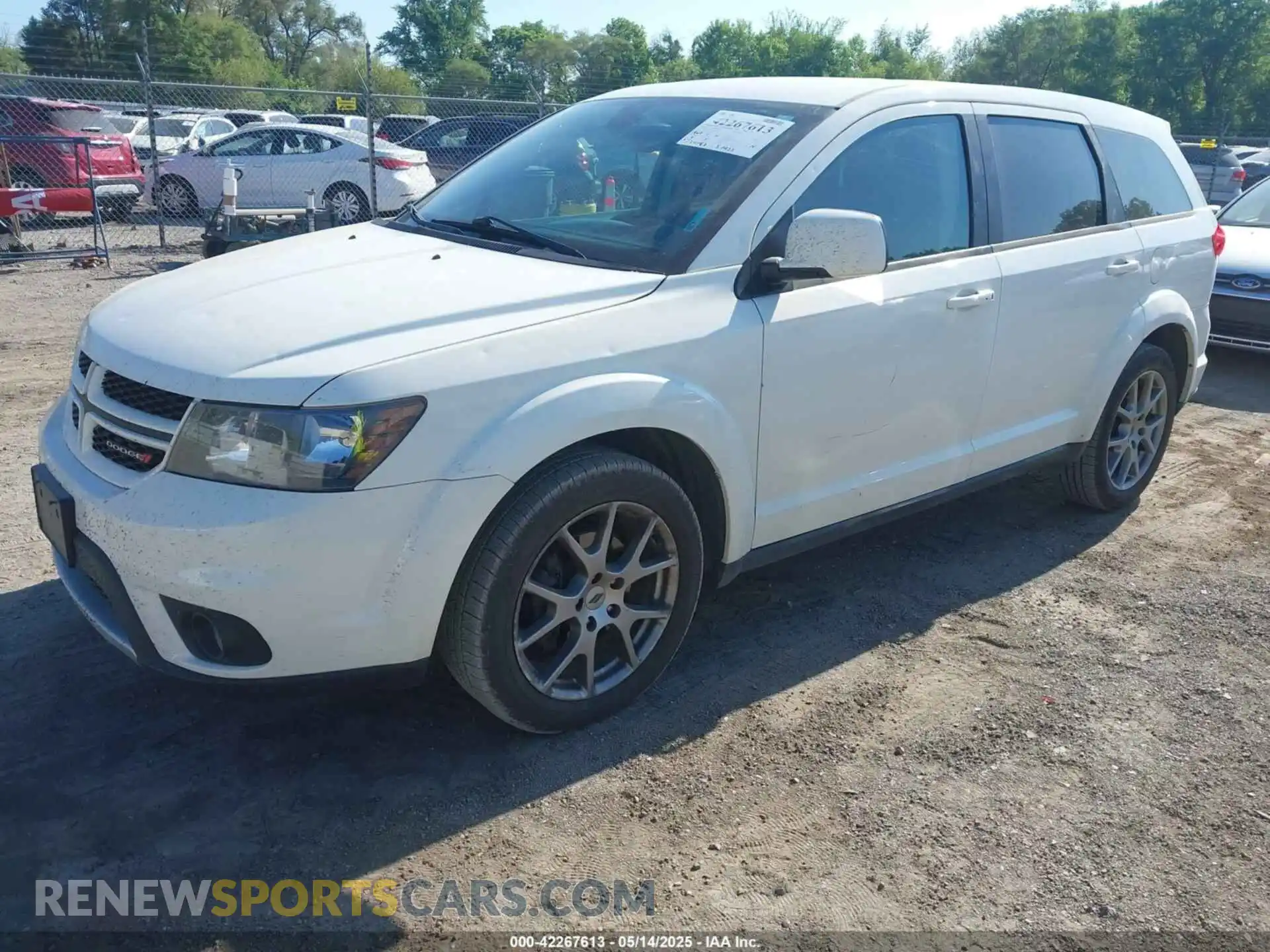 2 Photograph of a damaged car 3C4PDDEG5KT721033 DODGE JOURNEY 2019