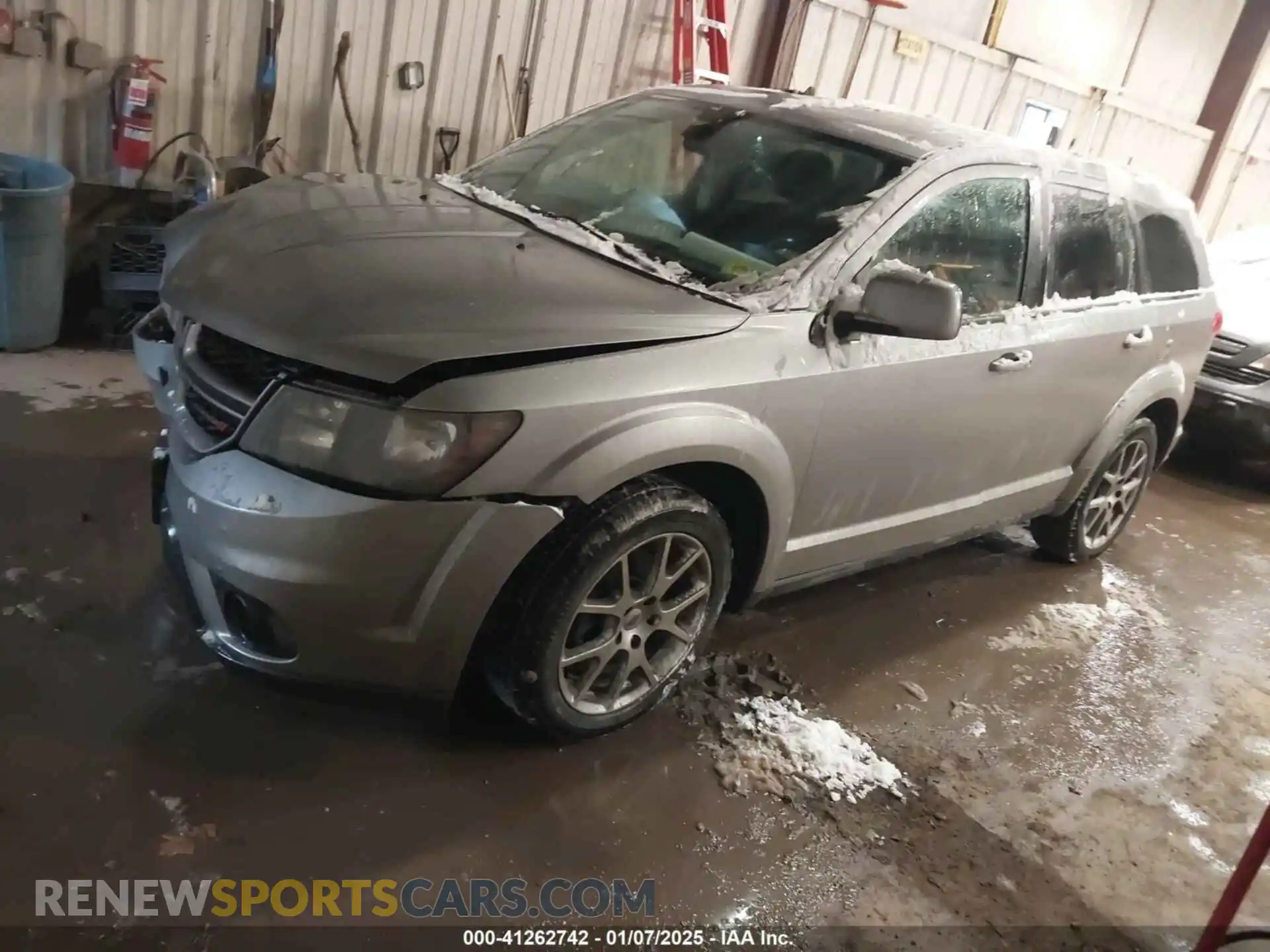 2 Photograph of a damaged car 3C4PDDEG9KT769926 DODGE JOURNEY 2019