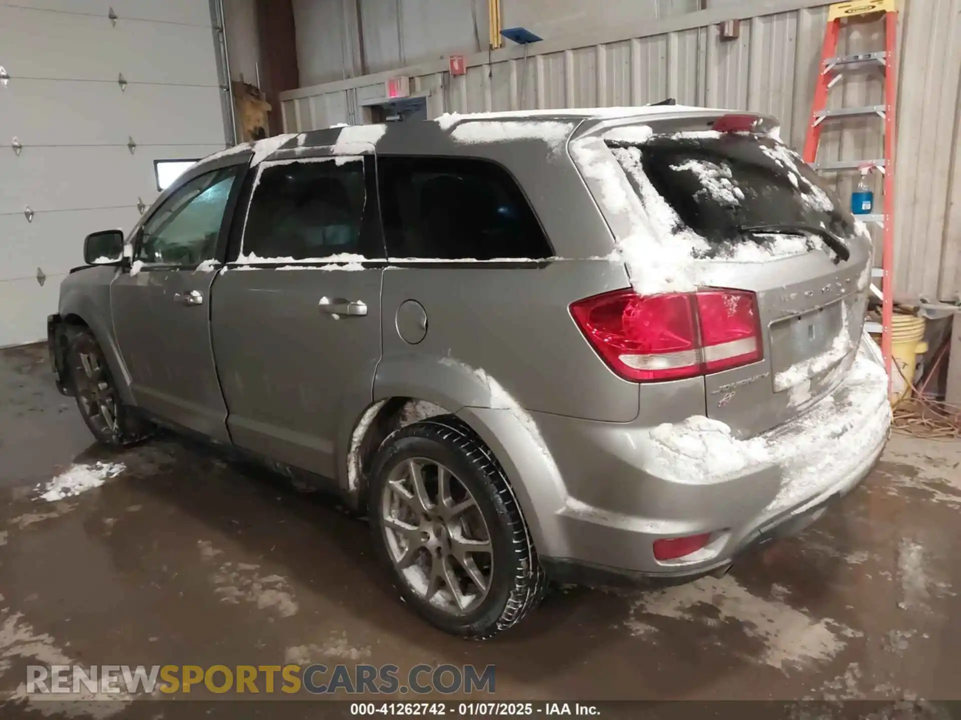 3 Photograph of a damaged car 3C4PDDEG9KT769926 DODGE JOURNEY 2019
