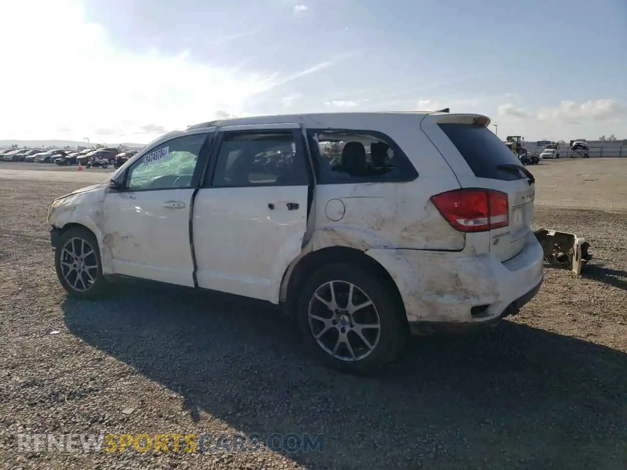 2 Photograph of a damaged car 3C4PDDEGXKT837960 DODGE JOURNEY 2019