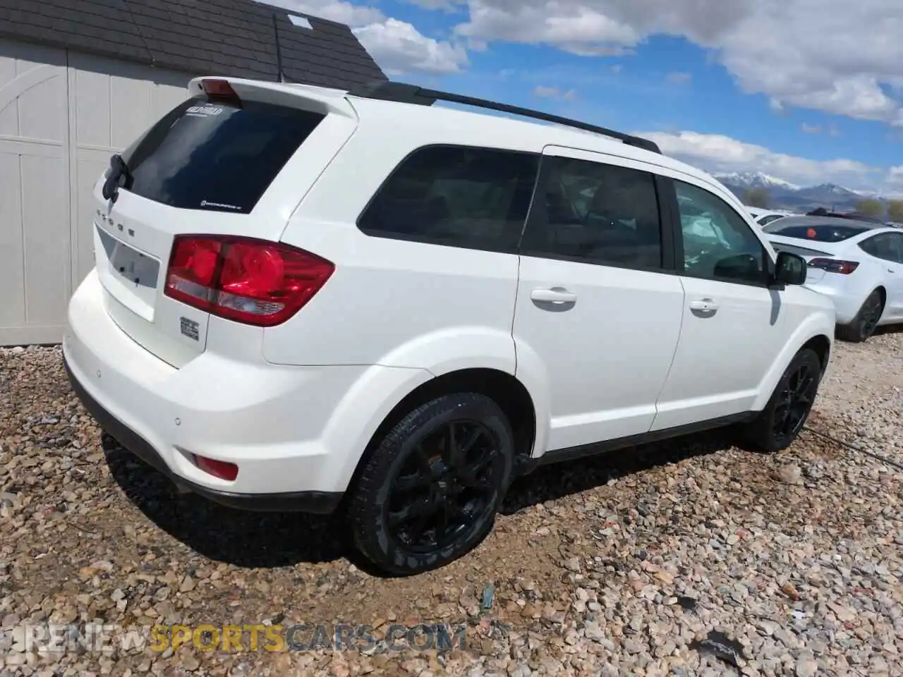3 Photograph of a damaged car 3C4PDDEGXKT875575 DODGE JOURNEY 2019