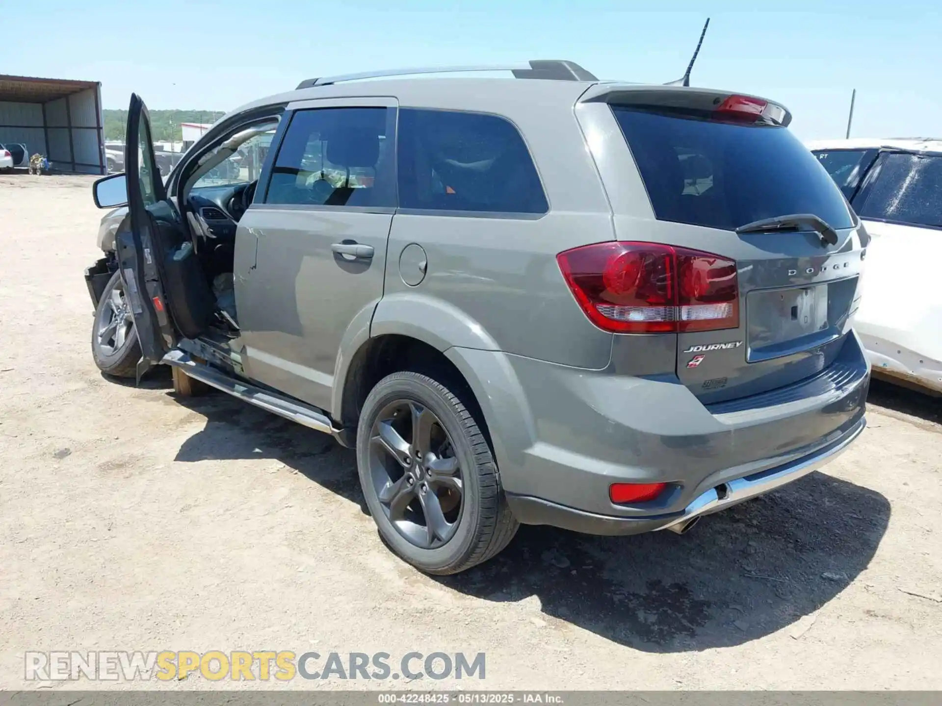 3 Photograph of a damaged car 3C4PDDGG0KT764935 DODGE JOURNEY 2019