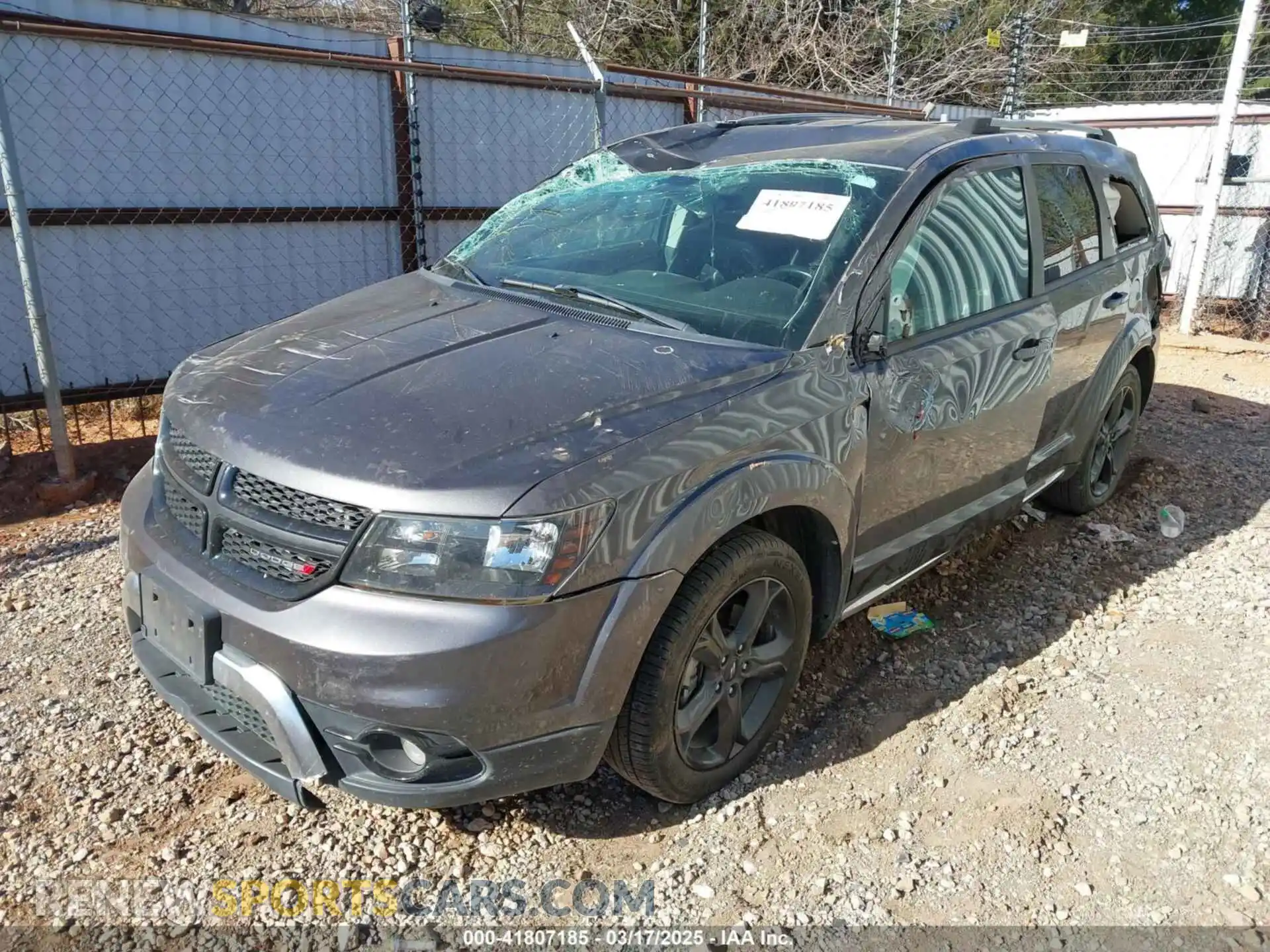 2 Photograph of a damaged car 3C4PDDGG1KT841067 DODGE JOURNEY 2019