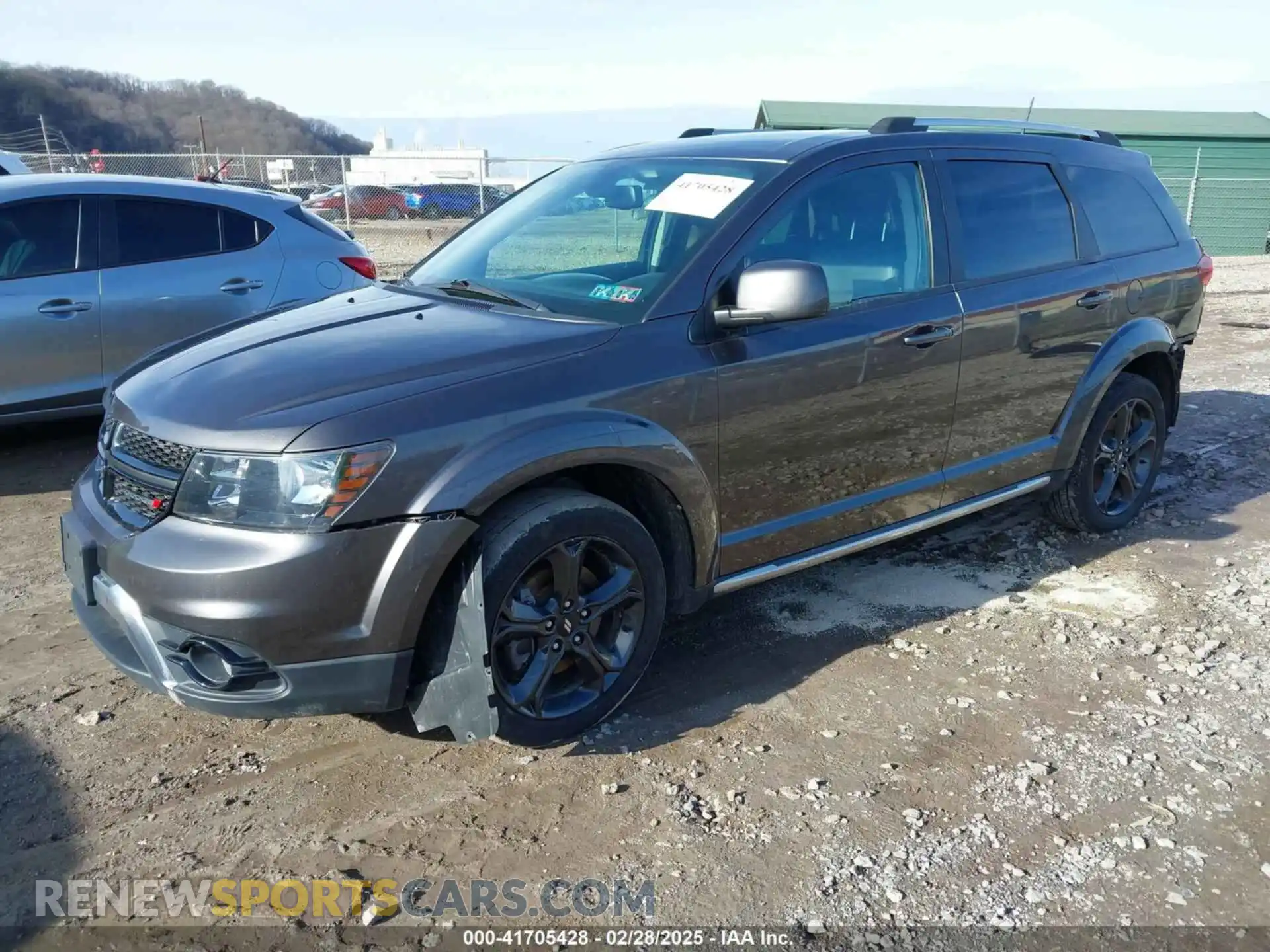 2 Photograph of a damaged car 3C4PDDGG6KT860665 DODGE JOURNEY 2019