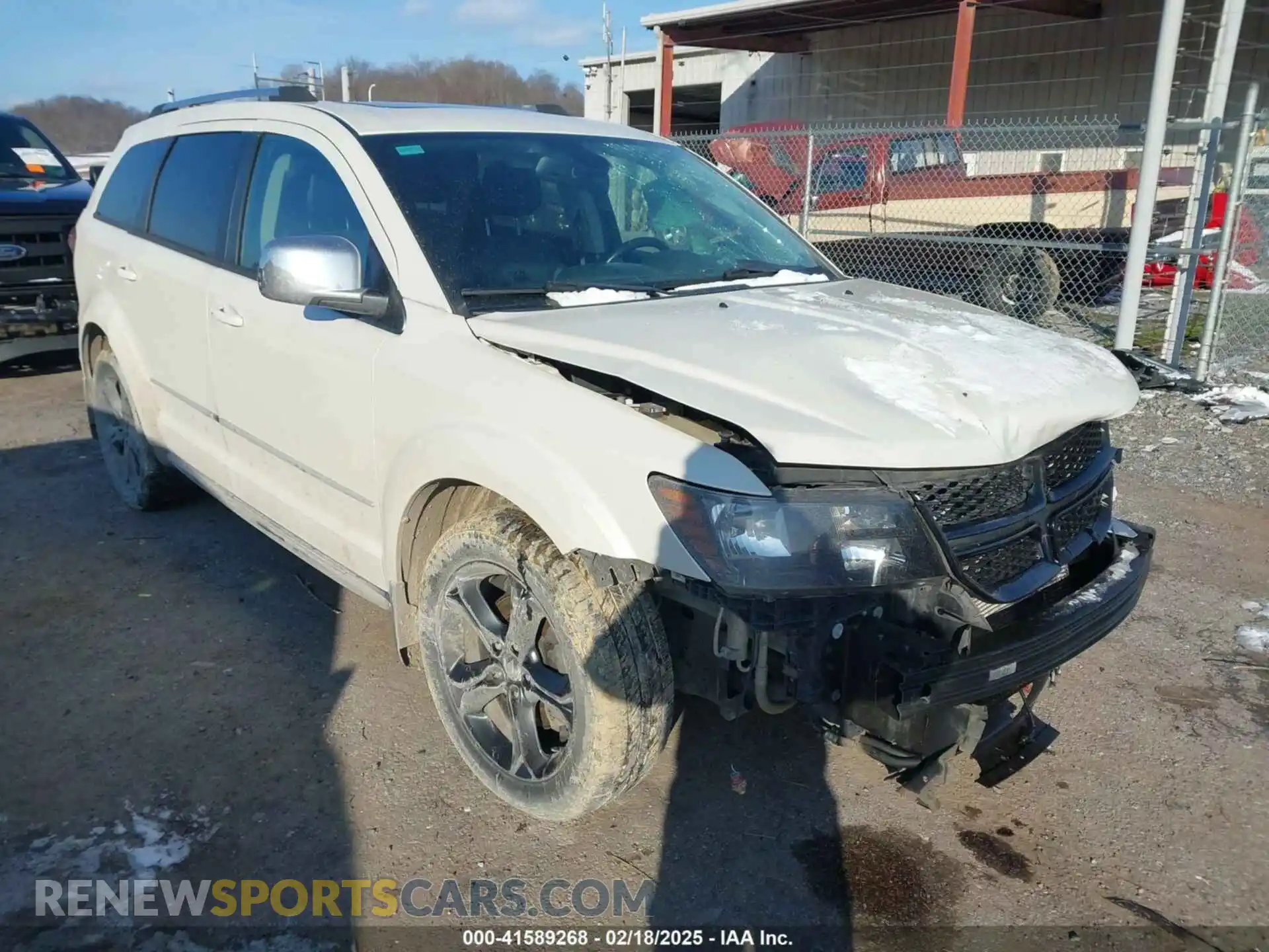 1 Photograph of a damaged car 3C4PDDGG8KT752046 DODGE JOURNEY 2019
