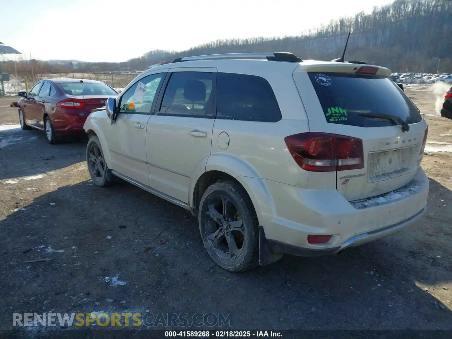 3 Photograph of a damaged car 3C4PDDGG8KT752046 DODGE JOURNEY 2019