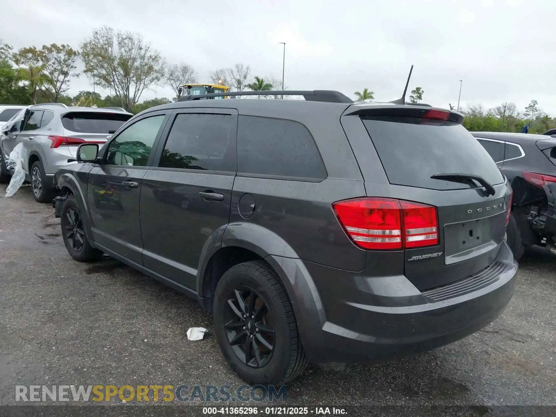 3 fotografías del automóvil dañado 3C4PDCAB0LT274486 DODGE JOURNEY 2020