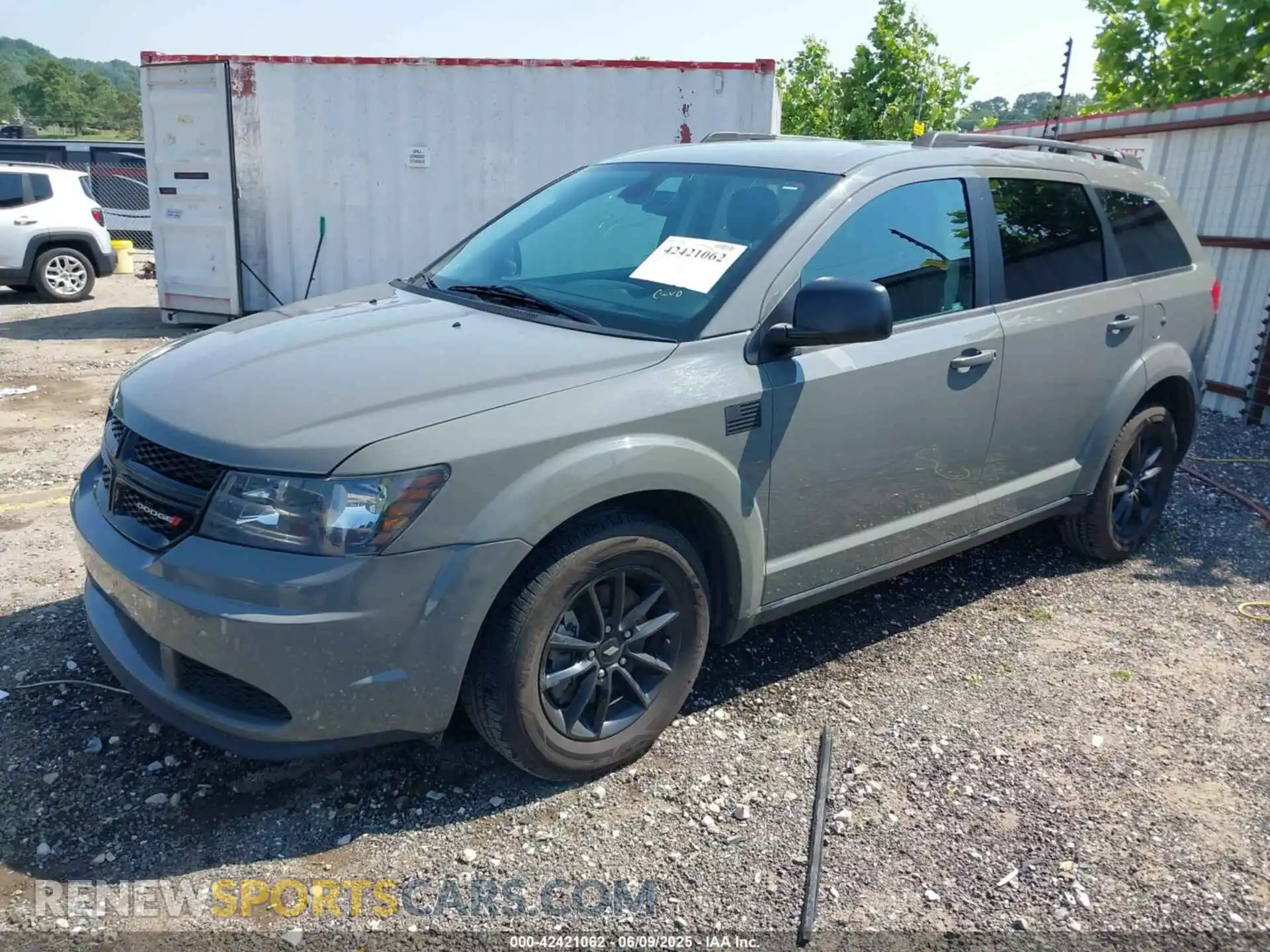 2 Photograph of a damaged car 3C4PDCAB1LT202468 DODGE JOURNEY 2020