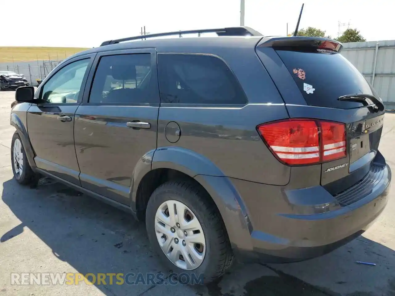 2 Photograph of a damaged car 3C4PDCAB1LT232229 DODGE JOURNEY 2020