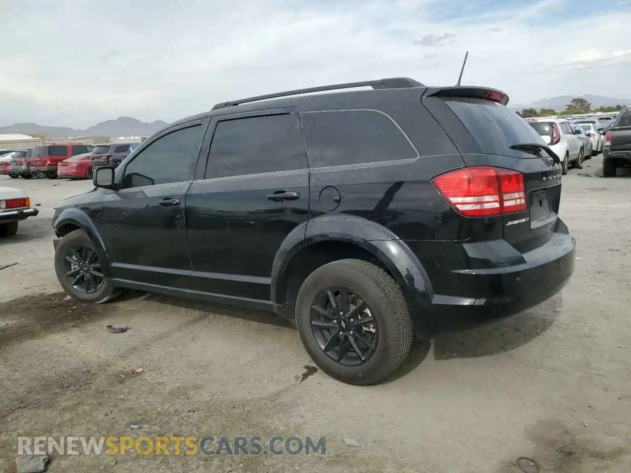2 Photograph of a damaged car 3C4PDCAB2LT268219 DODGE JOURNEY 2020