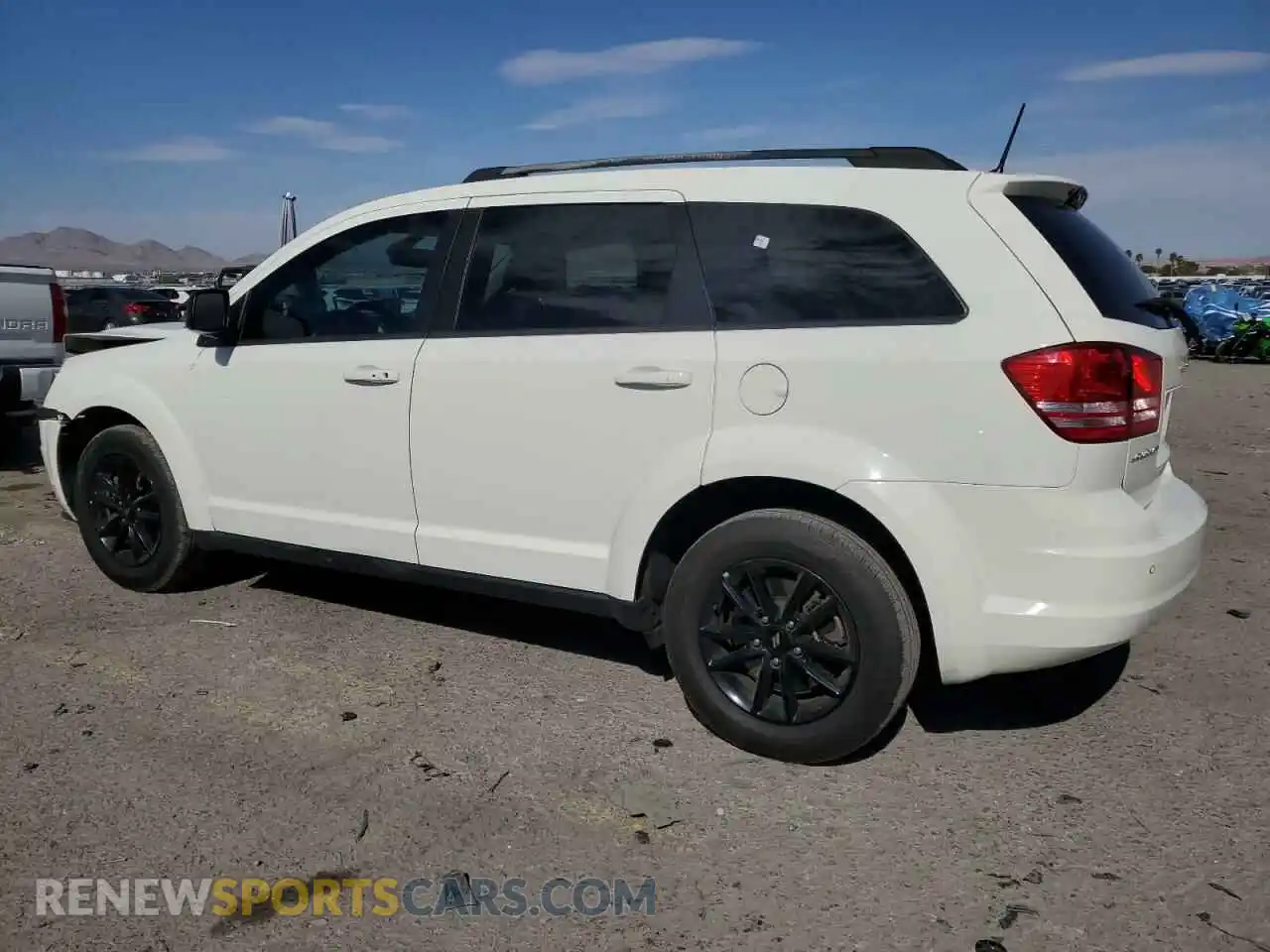 2 Photograph of a damaged car 3C4PDCAB2LT271931 DODGE JOURNEY 2020