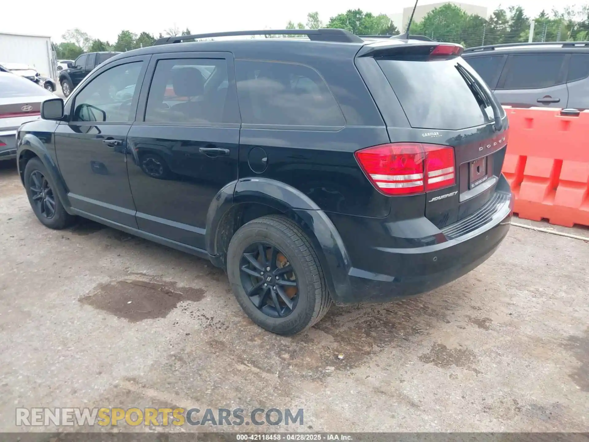3 fotografías del automóvil dañado 3C4PDCAB4LT254161 DODGE JOURNEY 2020
