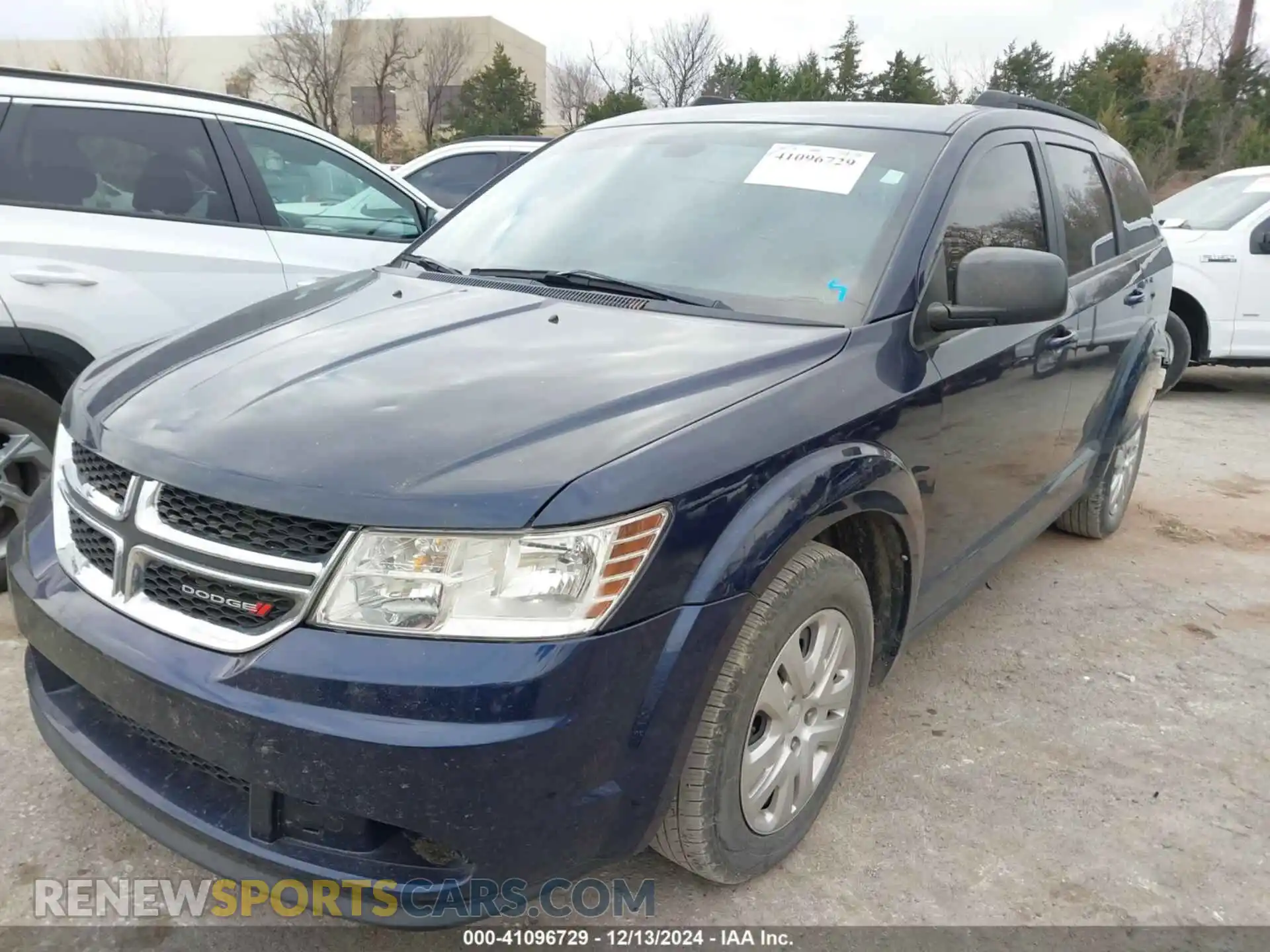 2 fotografías del automóvil dañado 3C4PDCAB4LT276404 DODGE JOURNEY 2020