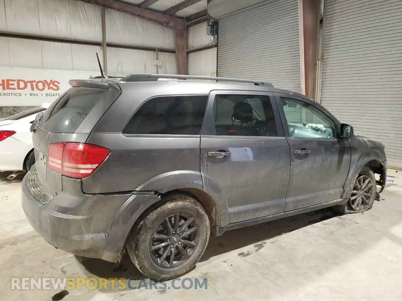 3 Photograph of a damaged car 3C4PDCAB5LT180152 DODGE JOURNEY 2020