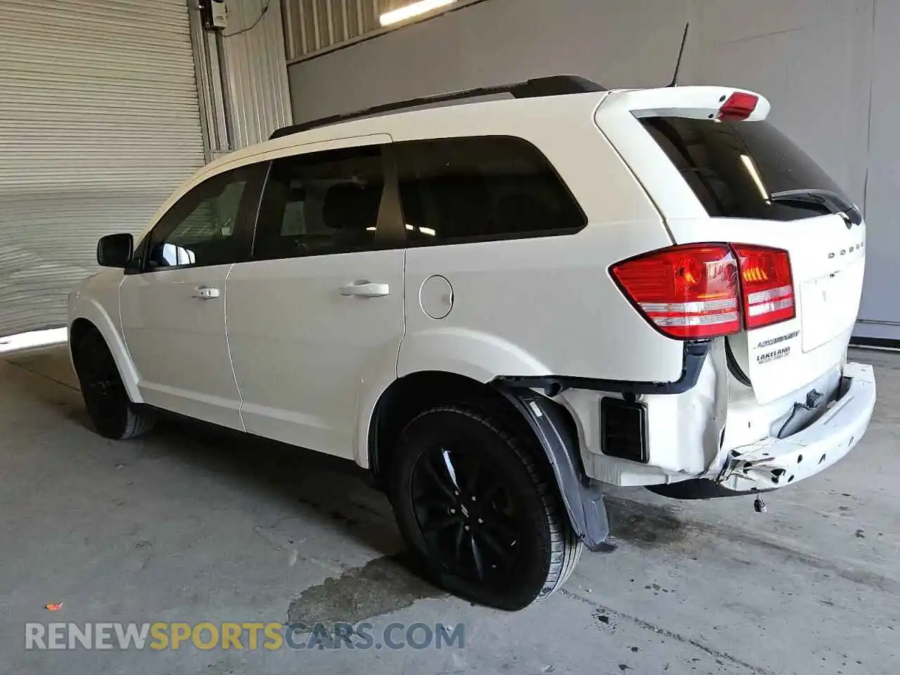 2 Photograph of a damaged car 3C4PDCAB5LT202103 DODGE JOURNEY 2020