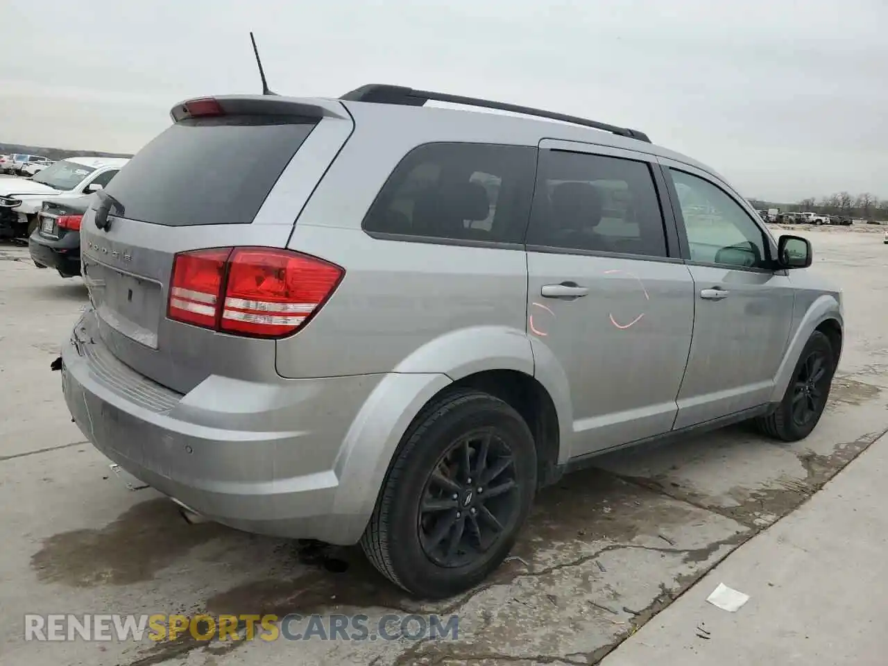 3 Photograph of a damaged car 3C4PDCAB5LT271955 DODGE JOURNEY 2020