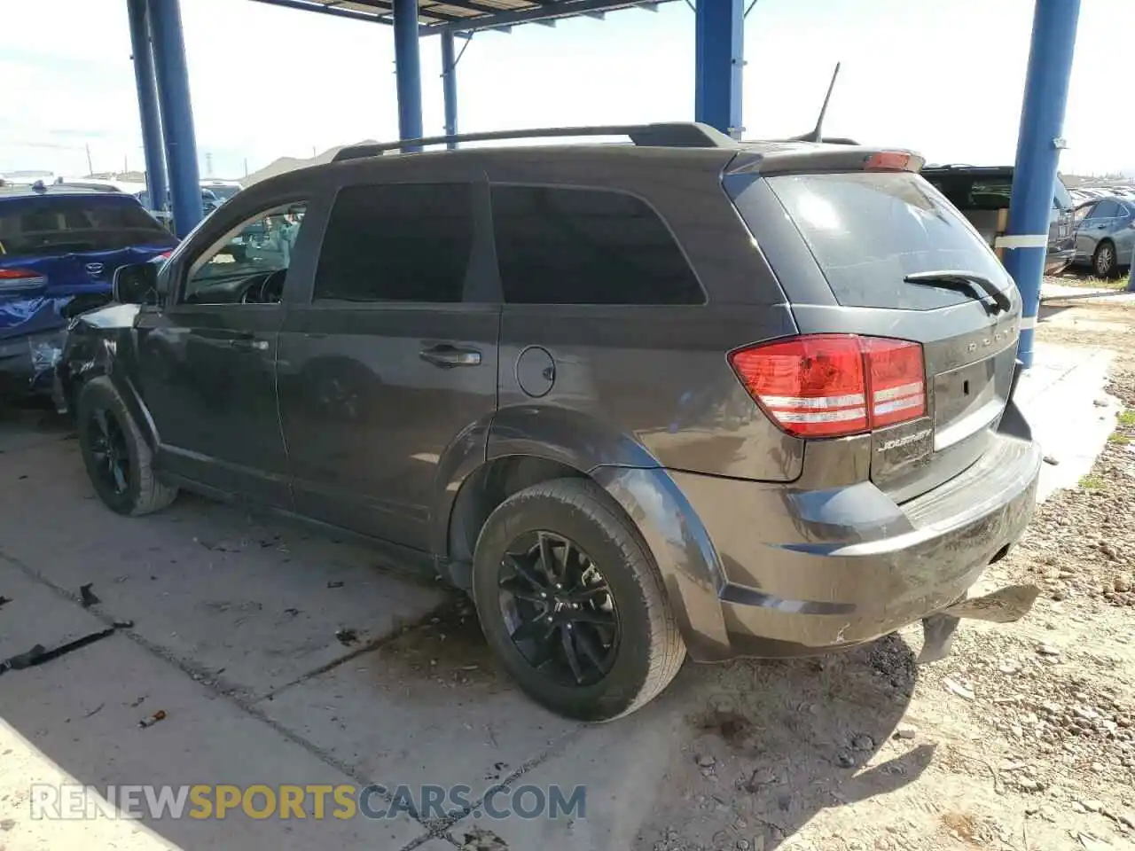 2 Photograph of a damaged car 3C4PDCAB5LT280526 DODGE JOURNEY 2020